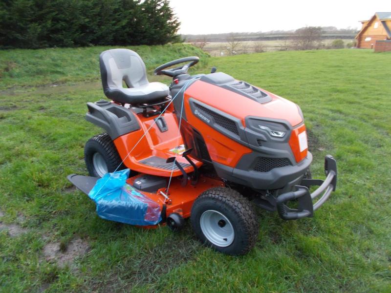 HUSQVARNA TS248XD RIDE ON MOWER at MBS SALFORD Ltd PR4 3NJ